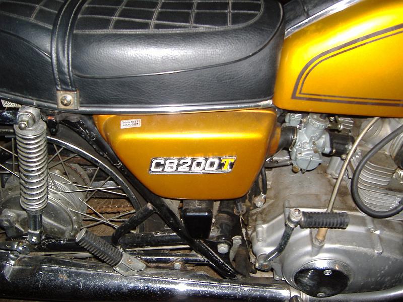 DSCF0924.JPG - 1975 Honda CB200T Motorcycle, 2934 Miles