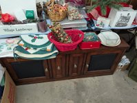 PXL 20251204 192839760