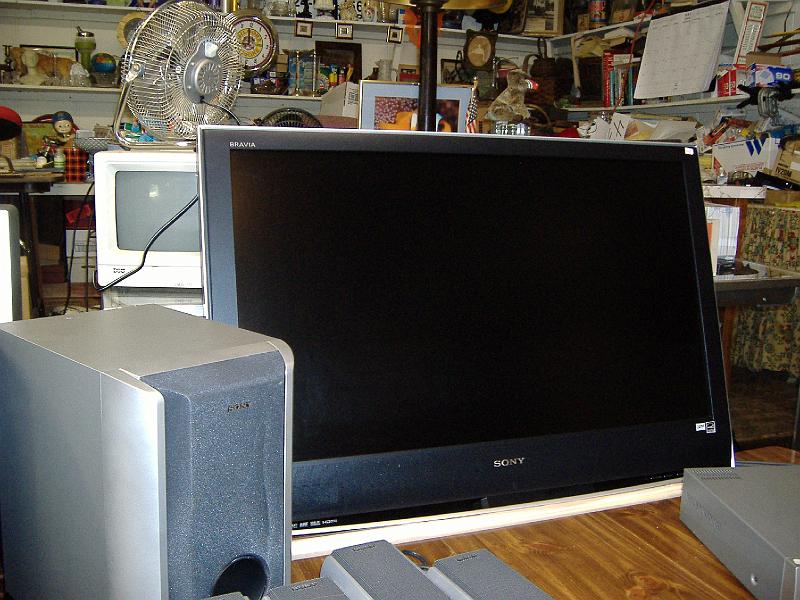 DSCF0823.JPG - Sony 40" LCD HDTV - Dated Nov. 2006 - Mo. KDL-4052010
