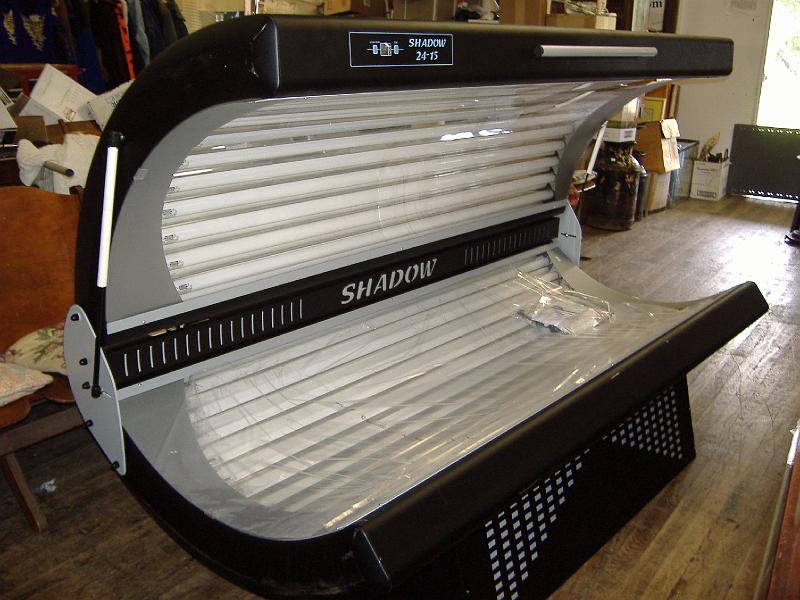 DSCF0846.JPG - Sunny Systems Shadow 24-15 Tanning Bed (New, Never Used)