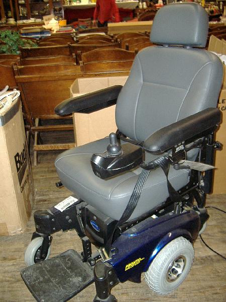 DSCF0526.JPG - Invacare Electric Wheelchair