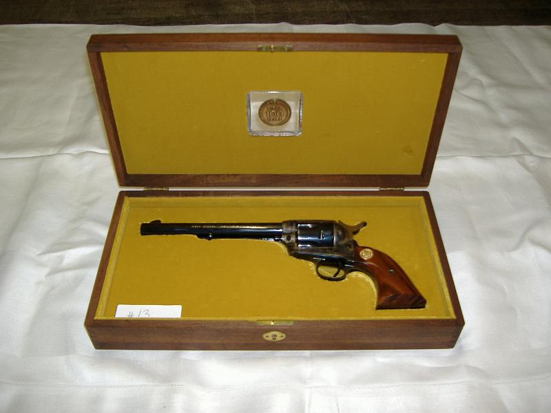 DSCF0557.JPG - NRA Centenial Colt 6 Shot Revolver - .357 Magnum