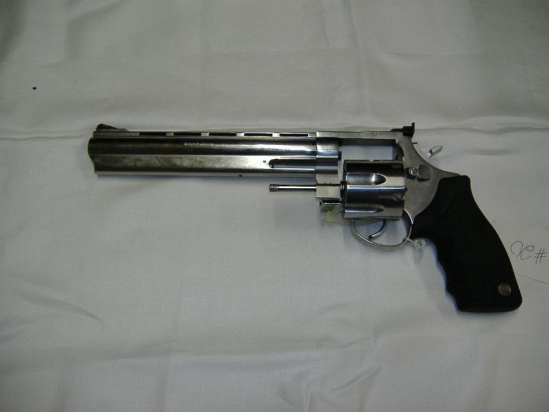 DSCF0568.JPG - Taurus .44 Magnum Revolver - 6-Shot - Long Barrel