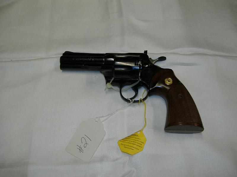 DSCF0569.JPG - Python .357 Colt Revolver - 6-Shot